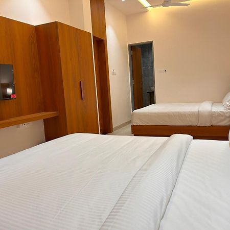 Hotel Neem Heritage Sirdi Kültér fotó